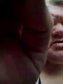 LusiyaGold5 webcam stripchat model stream image