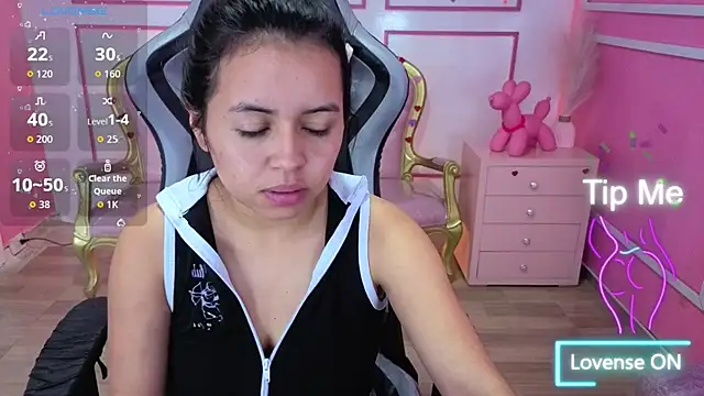 julietha_dior_t webcam stripchat model stream image