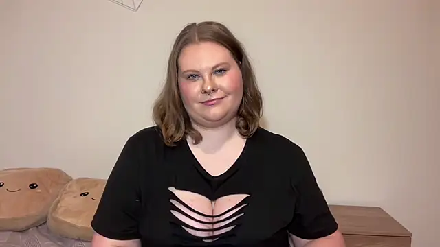 BriannaFlirty webcam