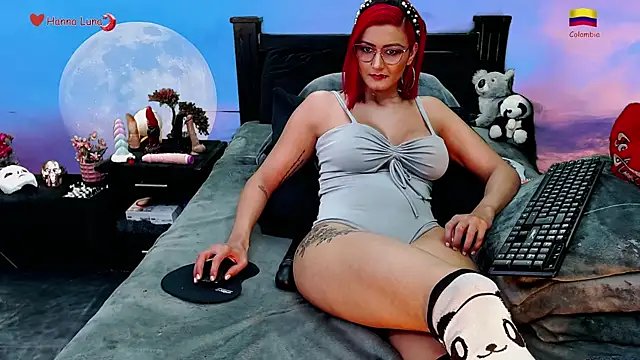 Hanna_Luna webcam