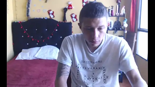 Violet_And_Smith webcam