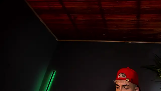 Angel_Snowhotxxx webcam