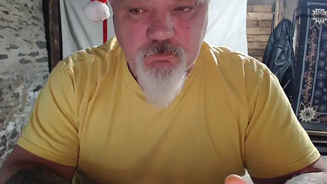 Newfiesausage1972 webcam