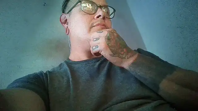 Kerrry_Caverga webcam