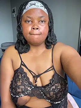 Webcam Model (Curveysinaa)  is live.Free join now!