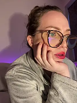 FemDom_RubyKnightXXO webcam