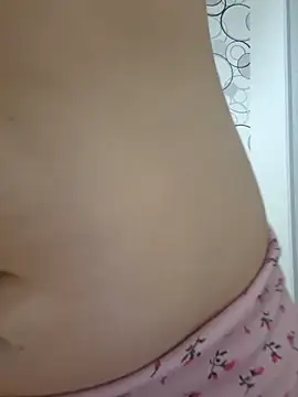 Emilyhomegirl1 webcam