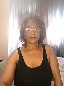 Webcam Model (Hotgrannyx)  is live.Free join now!