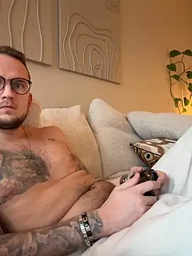 thehornyguy97 webcam