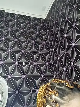 Webcam Model (Megann_9)  is live.Free join now!