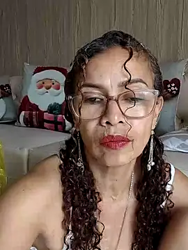 Webcam Model (Merybeks)  is live.Free join now!