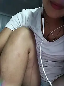 Webcam Model (moa_koa)  is live.Free join now!