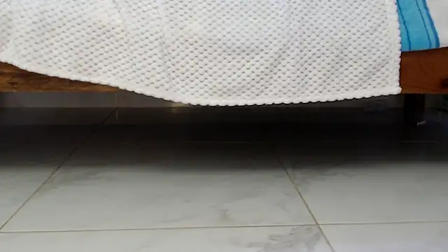 skinnykalitzo18 webcam