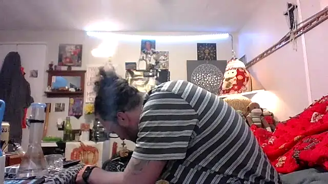 Makethatpussypurr webcam