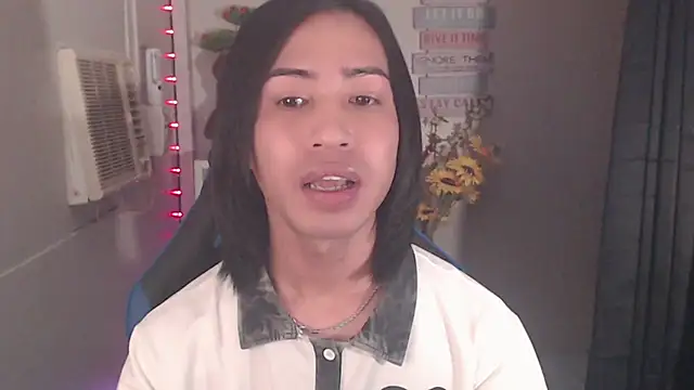 Miracle_TheBrat webcam