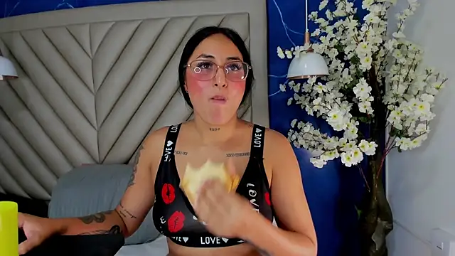 Ibbie_drastic webcam stripchat model stream image