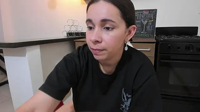 CataleyaAmaya webcam