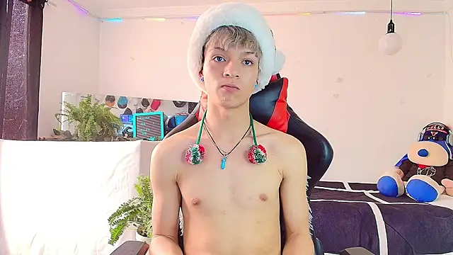 twink_sebas_ (M twink) - get naked