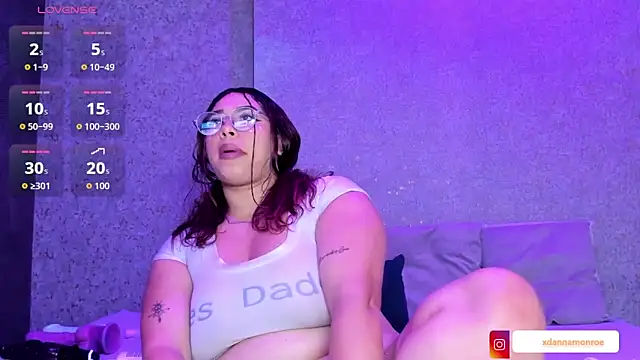 DanniaMonroee webcam