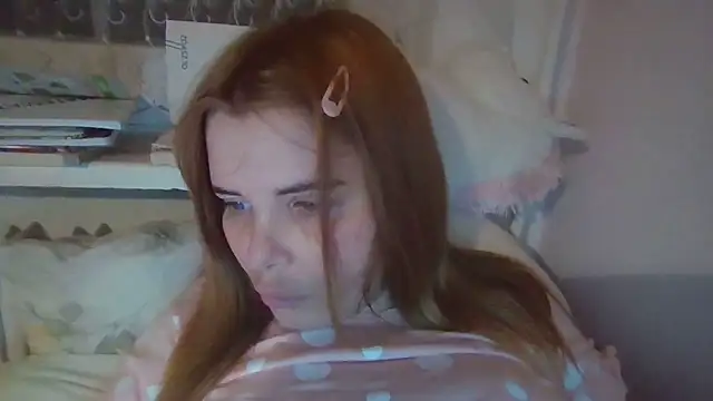 Live sex cam of HornyElena