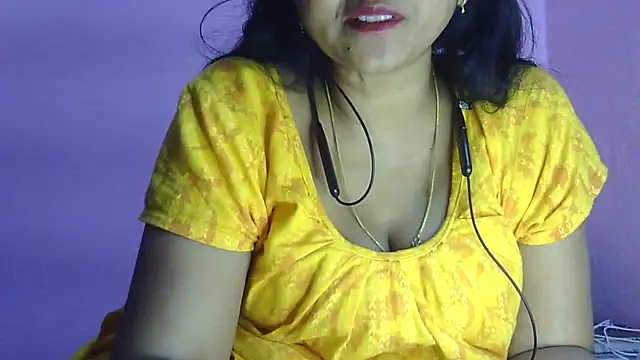 Pooja-suman webcam