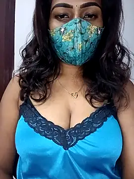 Tamil_kavinila webcam