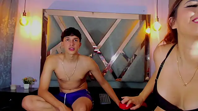 ChanellandMax webcam