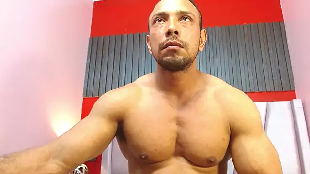 Thiago_Summers webcam