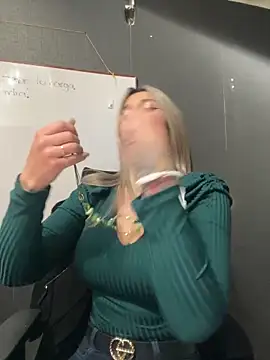 Isabella_Varella webcam