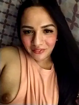 Yourbabyshane webcam