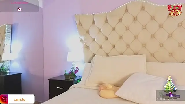 CarolineNasty webcam