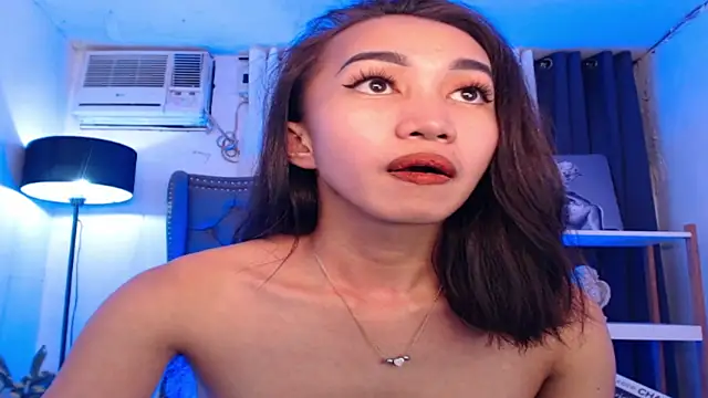 Sweet_kittyxx webcam