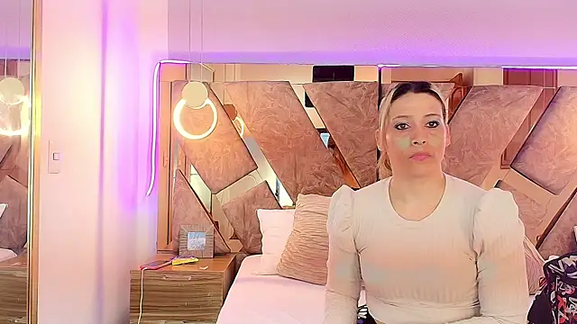 zarah_andrew__ webcam