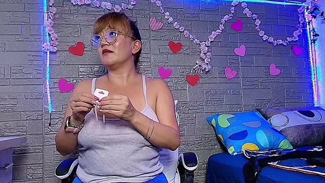 naomi_diamond_ webcam