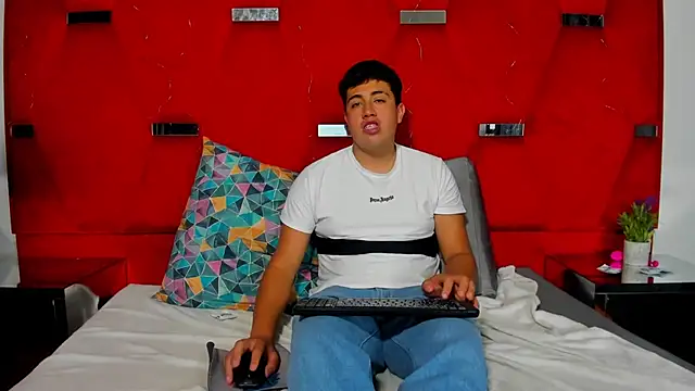 Emmaanddarling webcam