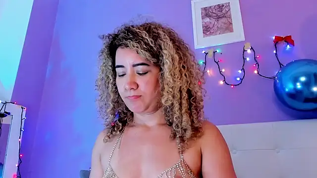 Charlotte11-11 webcam