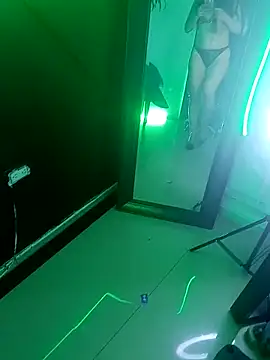 VictoriaSpenser webcam