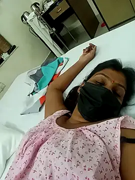 Live sex cam of royalgirl321