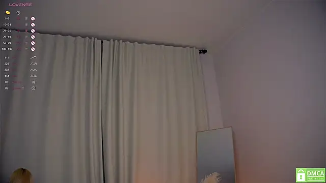 white_godness webcam