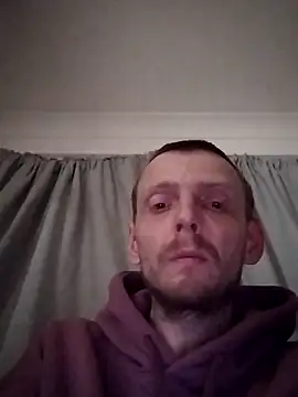 CrookedBunk3527 webcam