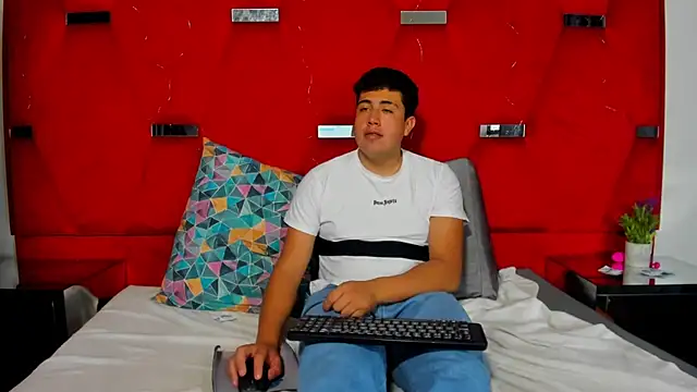 Emmaanddarling webcam