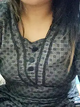 Webcam Model (Tanha18)  is live.Free join now!