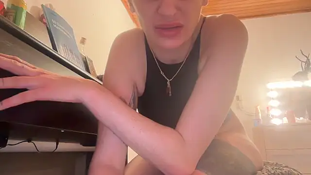 ClaireDeLunee webcam