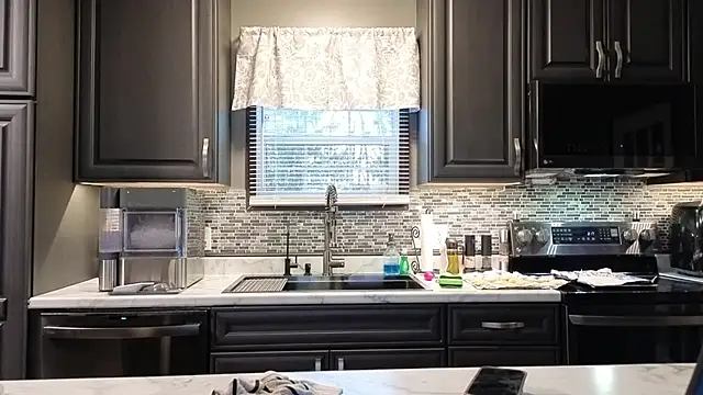 lucyallen4201 webcam