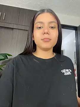 CherrySmirkXXX webcam