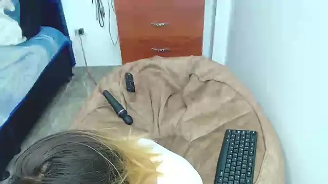 KratosAfroditacs webcam