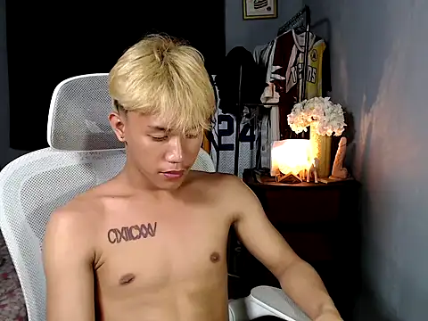 naughtyboyloy_0 webcam