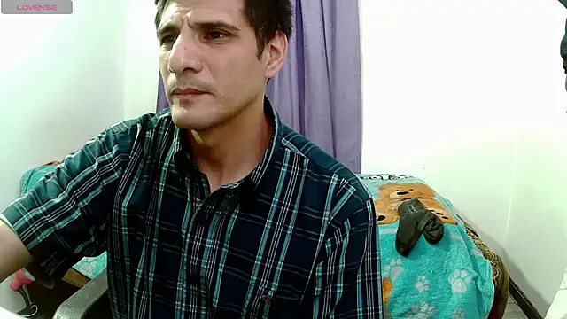 Adam_Arango webcam