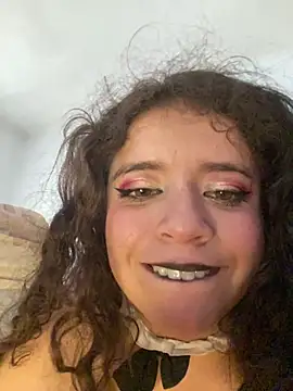 Lucy_YupiSweet webcam