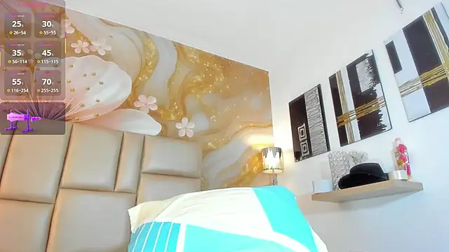 NahomiWalker_ webcam